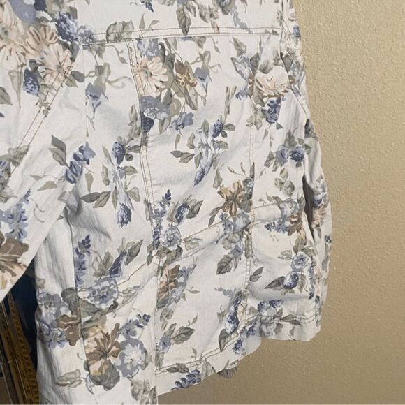 Anthropologie Daughters of the Liberation Cuffed Floral Stretch Jean Jacket - Picture 5 of 10